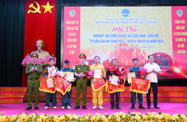 Thạch Hà: Tổ liên gia 8, Tổ dân phố 5 đạt giải nhất Hội thi "Tổ liên gia an toàn PCCC"