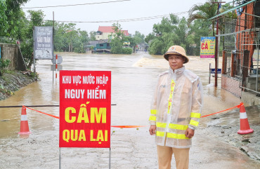 Công an Hương Sơn bám địa bàn, đảm bảo ANTT, triển khai phương án phòng chống mưa lũ