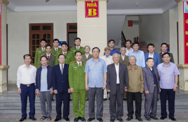 Công an huyện Can Lộc gặp mặt lãnh đạo Công an huyện qua các thời kỳ