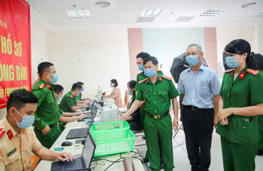 Nỗ lực thu nhận hồ sơ cấp căn cước công dân tại công ty TNHH Gang thép hưng nghiệp Formosa Hà Tĩnh