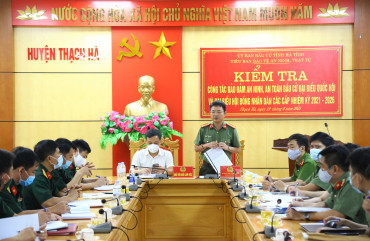 Đại tá Phạm Thanh Phương kiểm tra công tác đảm bảo ANTT bầu cử tại huyện Thạch Hà
