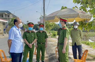 Công an Thành phố Hà Tĩnh quyết liệt trên tuyến đầu chống dịch