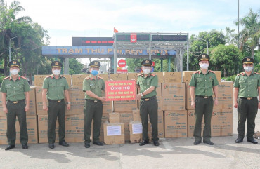 Công an tỉnh Hà Tĩnh ủng hộ Công an tỉnh Nghệ An phòng, chống dịch Covid 19