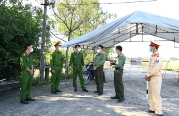 Đại tá Nguyễn Thanh Liêm kiểm tra công tác phòng chống dịch bệnh Covid -19