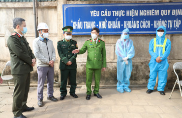 Đại tá Đặng Hoài Sơn kiểm tra công tác phòng, chống dịch tại Cảng Lào - Việt