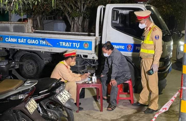 Sau 5 ngày ra quân, Công an Thị xã Hồng Lĩnh xử lý 50 trường hợp vi phạm trật tự ATGT