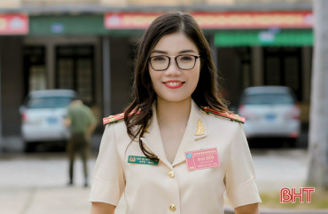 Thượng úy Cao Thị Thùy Trang đạt giải thưởng “Cán bộ, công chức, viên chức trẻ giỏi toàn quốc