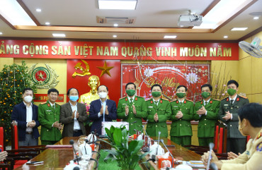Phó Chủ tịch UBND tỉnh Hà Tĩnh kiểm tra công tác đảm bảo ANTT, ATGT chúc tết một số đơn vị Công an trên địa bàn.