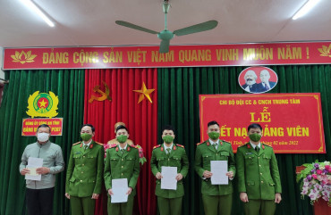 Phòng Cảnh sát PCCC và CNCH: Tổ chức Lễ xuất ngũ cho chiến sĩ hoàn thành nghĩa vụ tham gia CAND