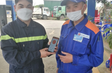 Công an Hương Sơn hướng dẫn người dân cài đặt app "Báo cháy 114"