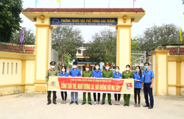 Tuyên truyền phòng chống ma túy trên tuyến biên giới Việt Lào