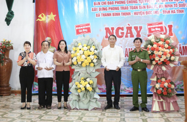Thôn Bình Định xã Thanh Bình Thịnh vui ngày hội toàn dân bảo vệ an ninh Tổ quốc