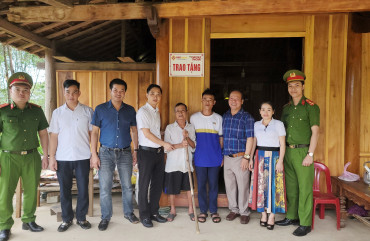 Chung tay hỗ trợ  xây dựng, sửa chữa nhà ở cho người dân xã Hương Lâm