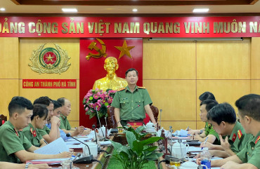 Đoàn kiểm tra của BTV Đảng ủy Công an tỉnh làm việc với Đảng ủy Công an TP Hà Tĩnh.