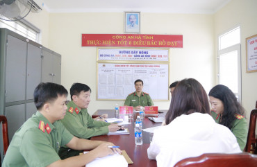 Giám đốc Công an tỉnh Hà Tĩnh tiếp công dân định kỳ tháng 10