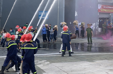 Tập huấn, diễn tập phương án chữa cháy, cứu nạn cứu hộ tại siêu thị Co.opMart  Hà Tĩnh.