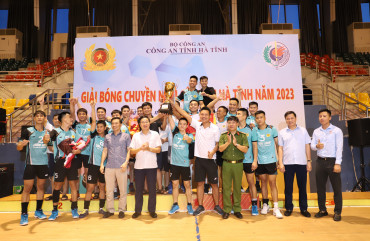 Công an huyện Hương Sơn vô địch giải bóng chuyền nam Công an Hà Tĩnh năm 2023