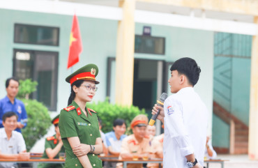 550 học sinh Hương Sơn được trang bị kiến thức ATGT, phòng chống ma túy, bạo lực học đường