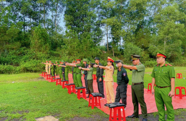 Công an huyện Thạch Hà hoàn thành kế hoạch tập huấn điều lệnh, quân sự, võ thuật