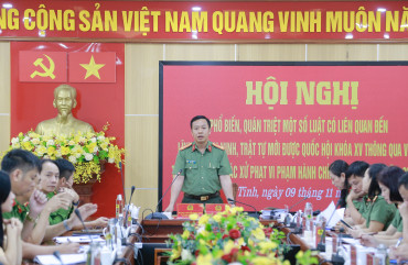 Công an Hà Tĩnh hưởng ứng ngày pháp luật Việt Nam