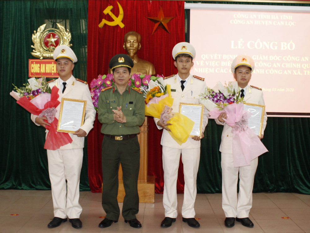 Công an Can Lộc: Công bố quyết định của Giám đốc Công an tỉnh về công tác cán bộ