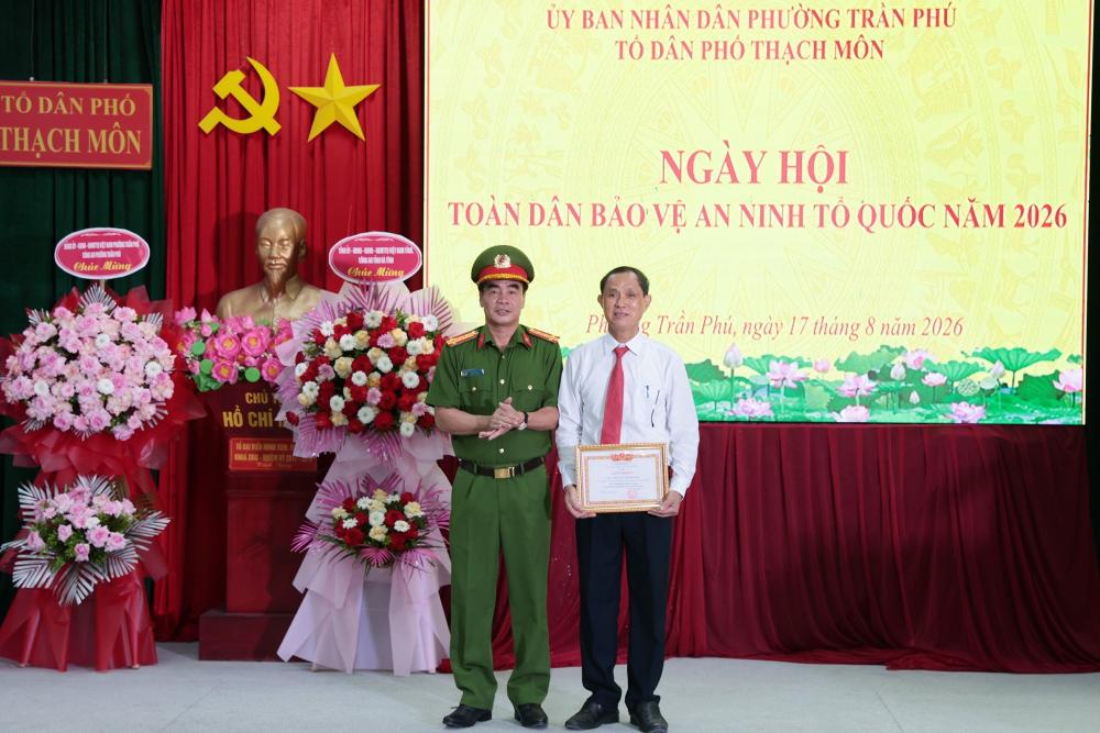 6a83b4812a9b4.jpg