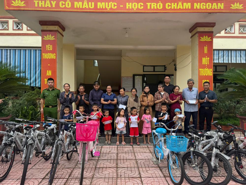 6a8c4eb140fee.jpg
