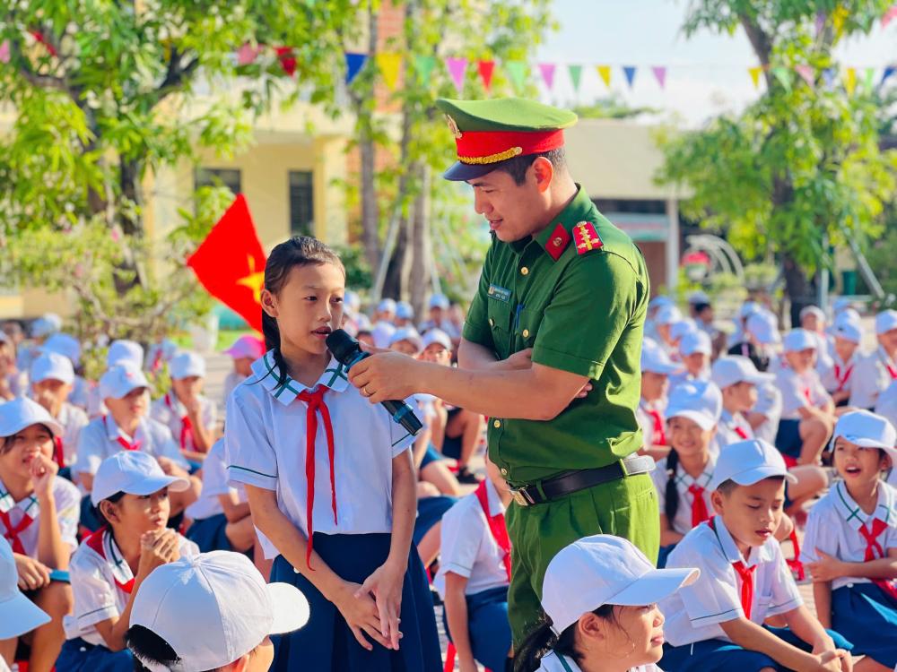 6aa79b58d6c69.jpg