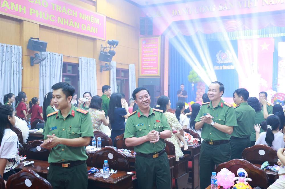 6ab33e158475f.jpg